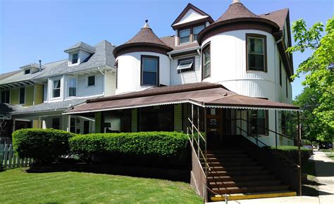 Overcoming Common Challenges with the 12 Step House Program