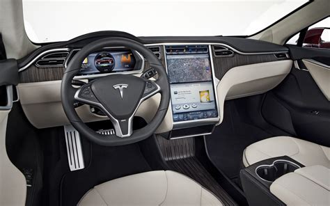 2012 Tesla Model S Interior Features