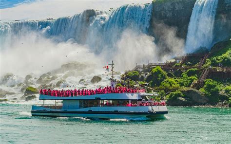 5 Of The Best Niagara Falls Boat Tours