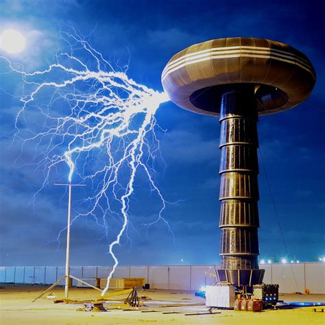 Giant Tesla Coil Electricity