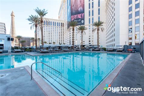 Make a Splash with Hollywood Pool: Glamorous Designs and Tips