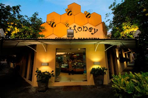 Experience Lightning-Fast Service at Honey Cafeteria