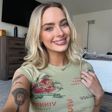 Kelli Carter Wind Was Not Cooperating With Me In The Second Pic