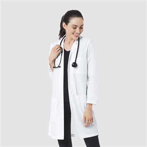 The Evolution of the Labcoat: From Medical Standard to Modern Style