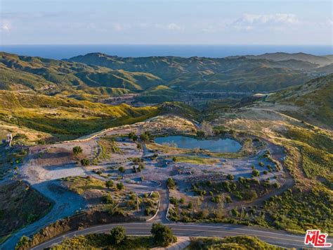 The Ultimate Guide to Exploring Mulholland Hwy CA