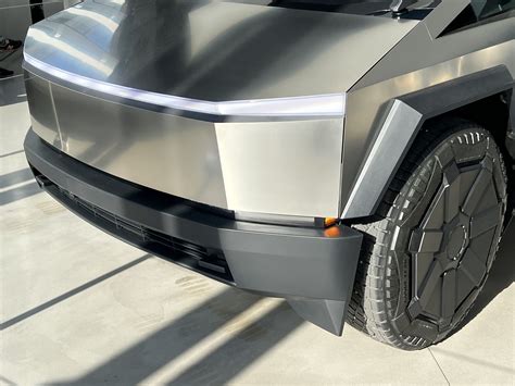 Panel Gaps Other Issues For Recent Deliveries Tesla Cybertruck Panel Gaps Other Issues For Recent Deliveries Tesla Cybertruck