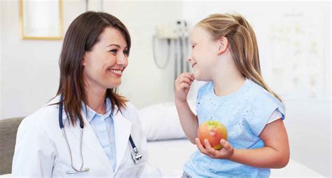 Debunking Myths: Why a Pediatric Nutritionist Isn’t Just for Picky Eaters