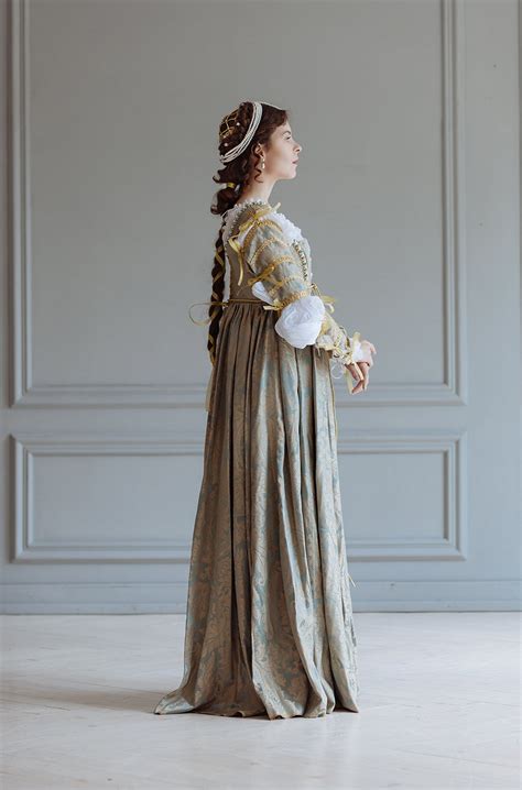 Renaissance Lucrezia Borgia S Woman Dress Set 15Th By Royaltailor Renaissance Lucrezia Borgia S Woman Dress Set 15Th By Royaltailor