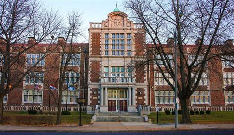 Soldan High School Achieves 90% Graduation Rate in 2023